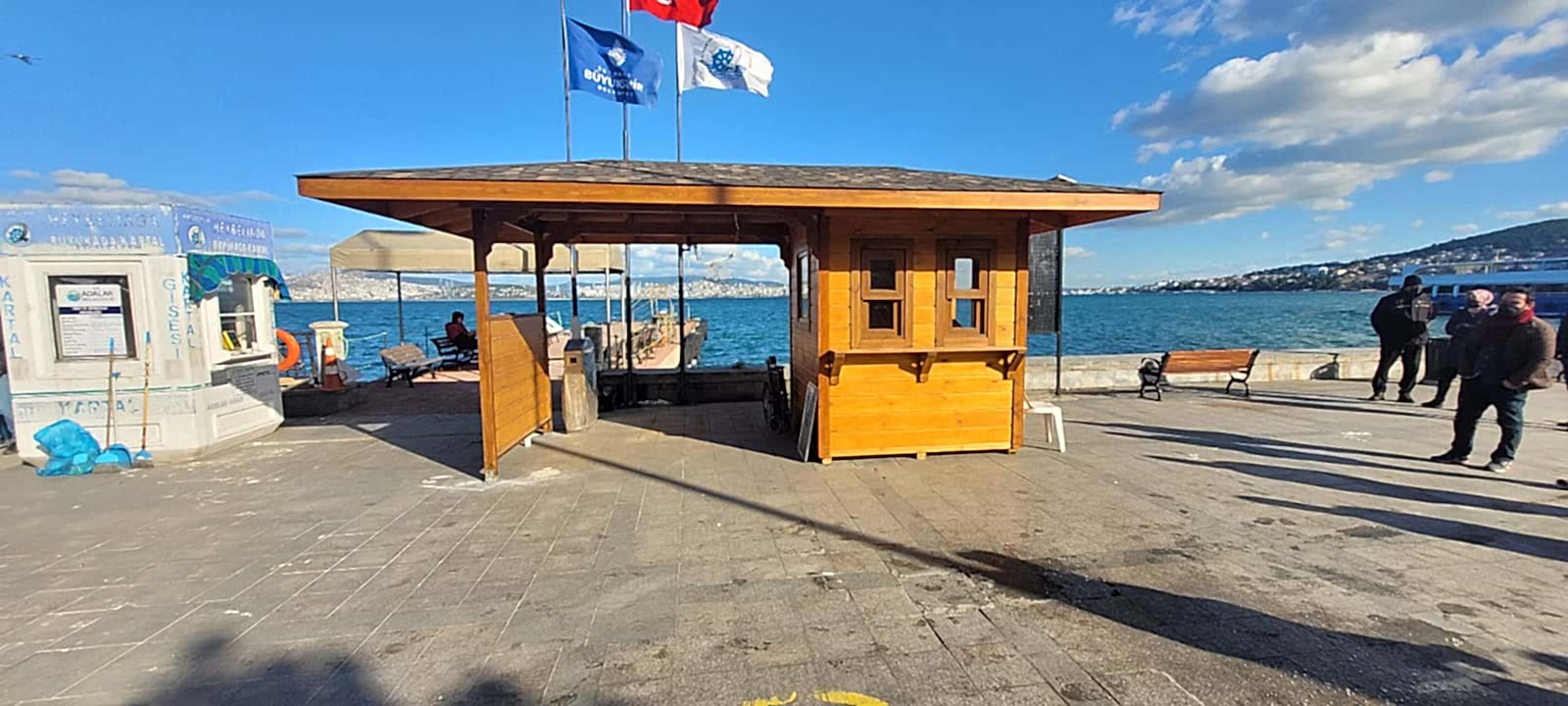 HEYBELİADA AHŞAP BİLET GİŞESİ AHŞAP GÜVENLİK ve BEKÇİ KULÜBESİ, AHŞAP SATIŞ BÜFESİ, KIOSK, BUNGALOV, TINYHOUSE, AHŞAP KARAVAN