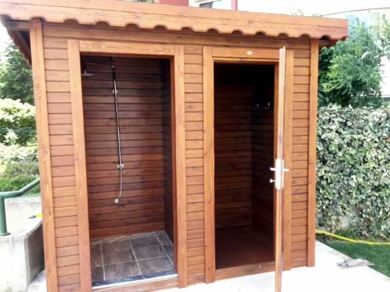 2 ODALI AHŞAP DUŞ ve SOYUNMA KABİNİ AHŞAP SOYUNMA KABİNİ AHŞAP DUŞ KABİNİ AHŞAP WC TUVALET KABİNİ HAVUZ BAŞI SOYUNMA KABİNİ DENİZ KENARI SOYUNMA DUŞ KABİNİ MARİNA KULÜBESİ